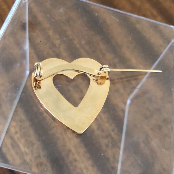 red and gold tone enamel heart pin brooch - Picture 5 of 8